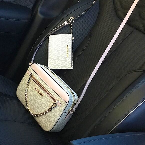 MICHAEL KORS JET SET CROSSBODY AND COIN POUCH SET - Picture 4 of 5